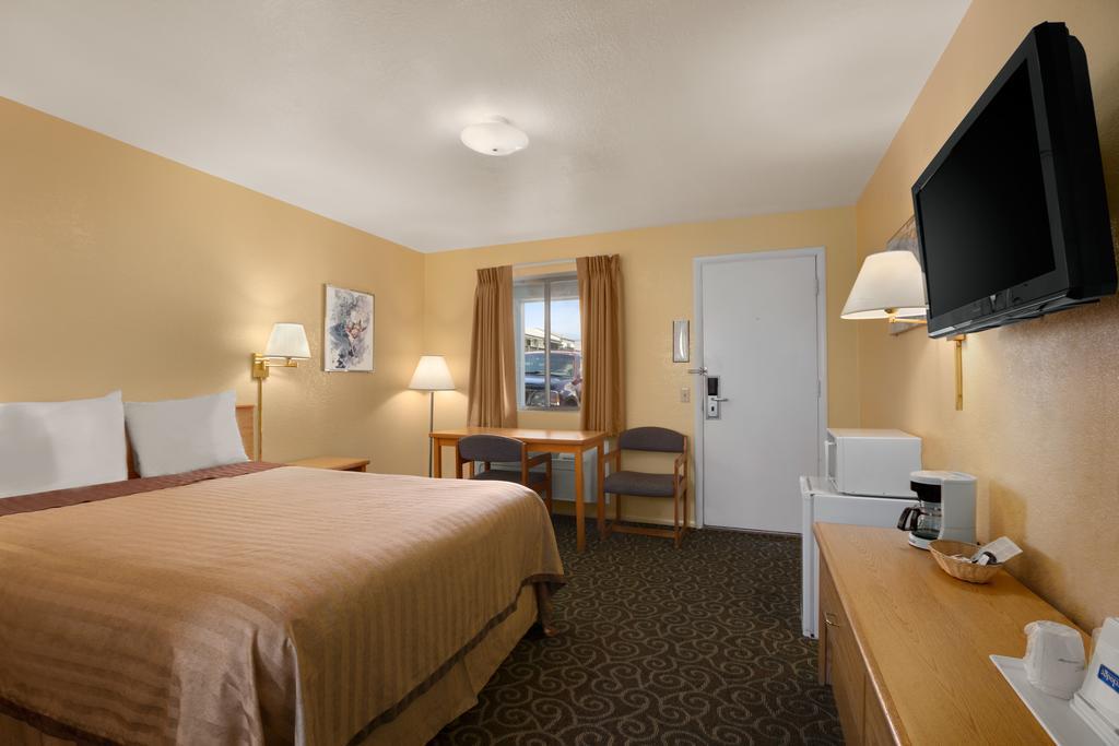 Travelodge By Wyndham Wenatchee Esterno foto