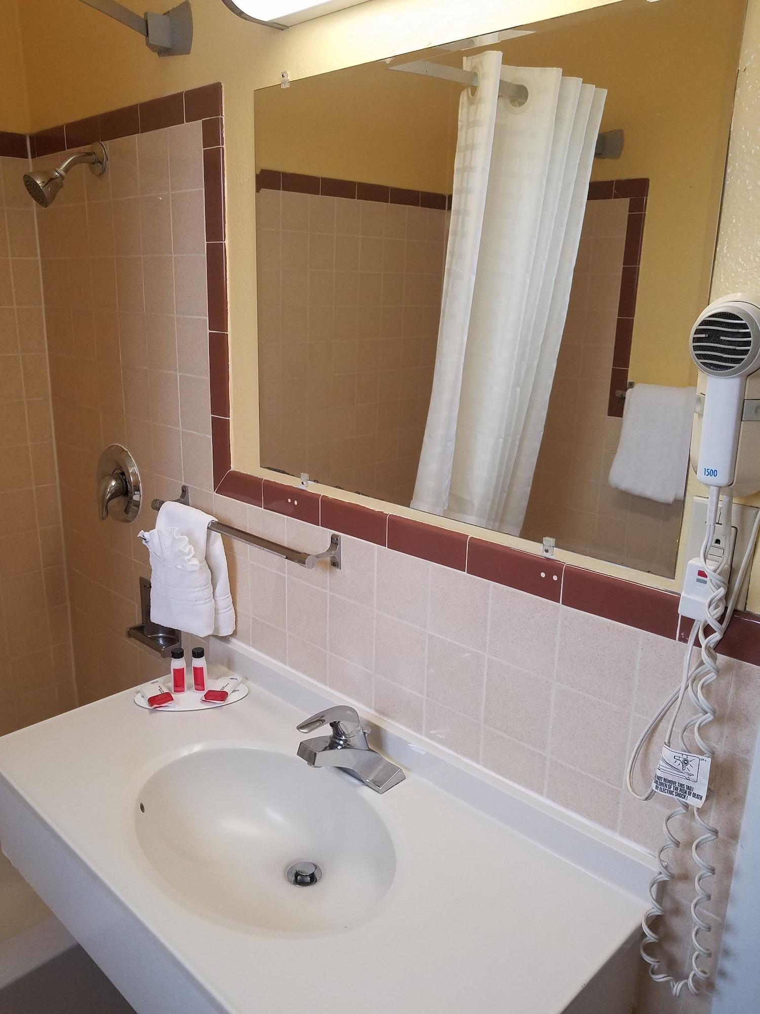 Travelodge By Wyndham Wenatchee Esterno foto