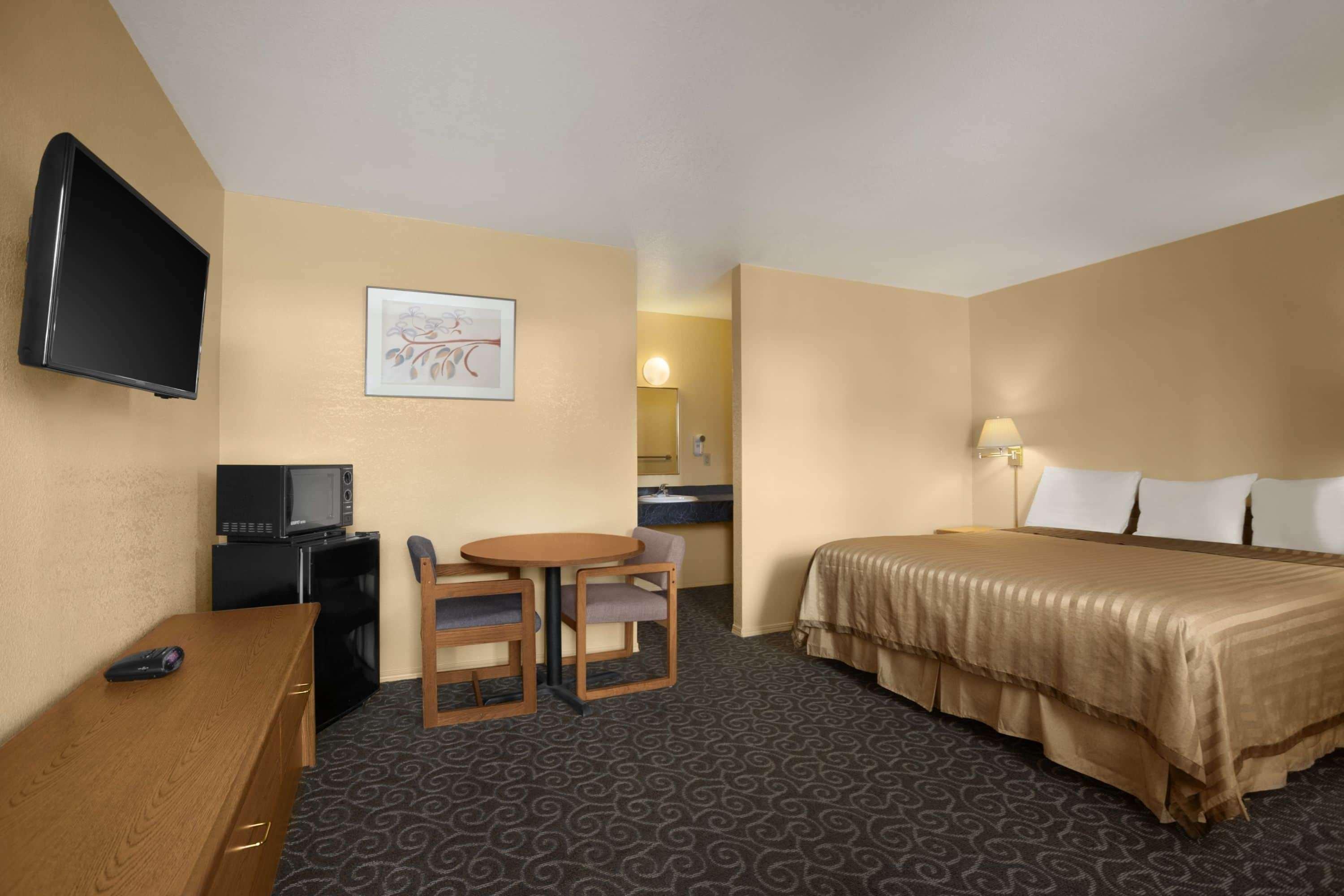 Travelodge By Wyndham Wenatchee Esterno foto