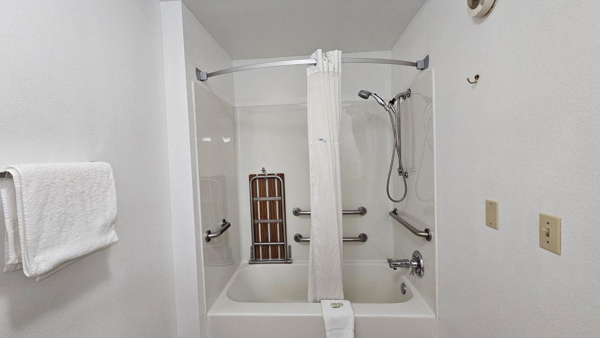 Travelodge By Wyndham Wenatchee Esterno foto